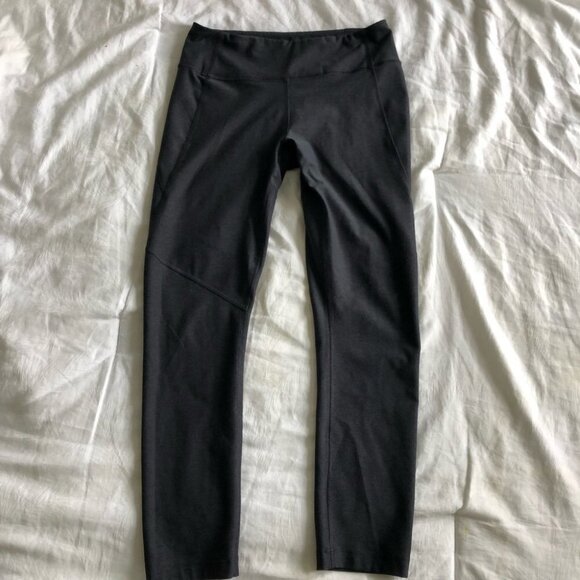 𝅺OUTDOOR Voices Warmup Cropped Leggings - Picture 3 of 7